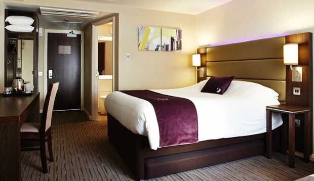 Premier Inn London Romford West Exterior foto